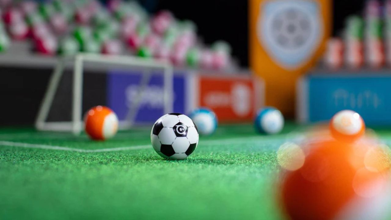 Ignite Creativity and Learning in Your Classroom with Sammat Education's Sphero Black Friday Sale