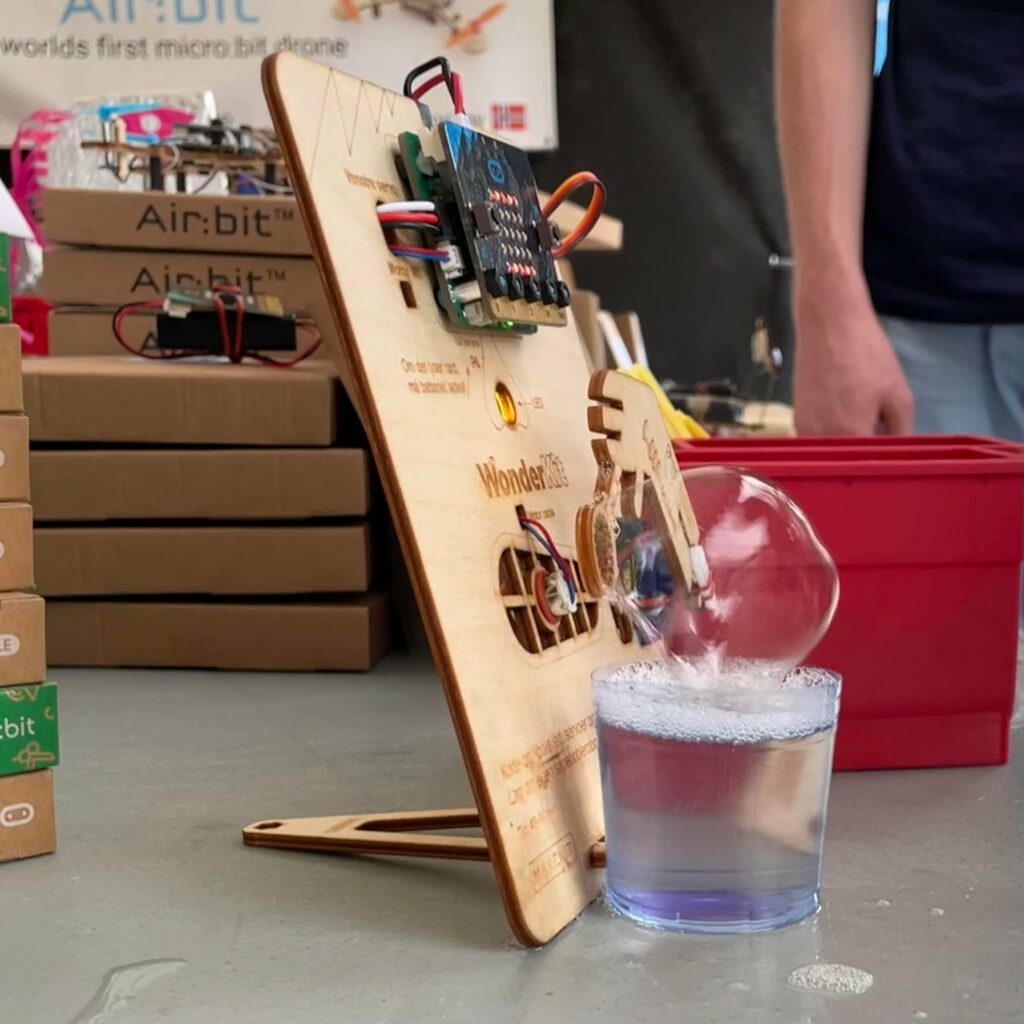 MakeKit Bubble:bit – micro:bit Bubble Kit