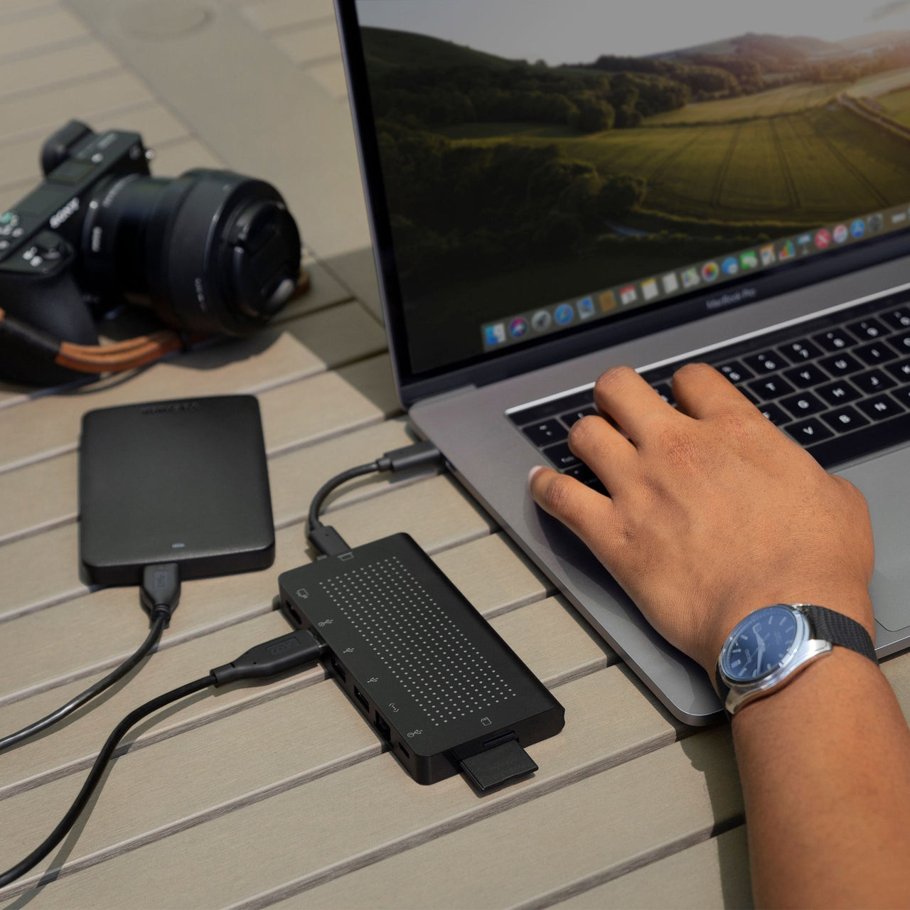 twelve south staygo usb-c hub with 1m cable